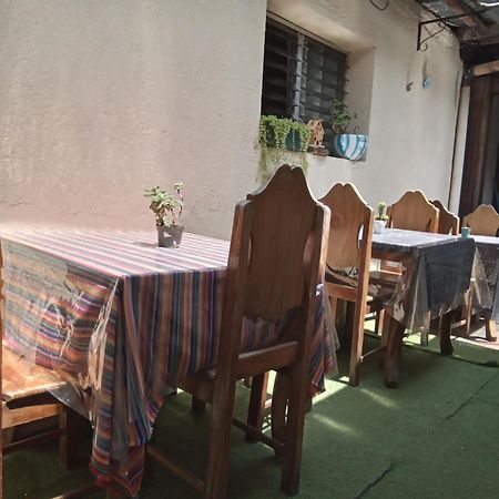 Huellas Hostal 危地马拉安地瓜 外观 照片