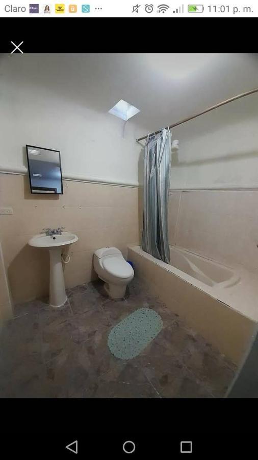 Huellas Hostal 危地马拉安地瓜 外观 照片