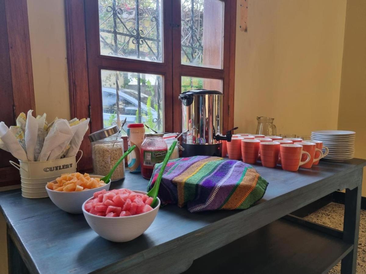 Huellas Hostal 危地马拉安地瓜 外观 照片