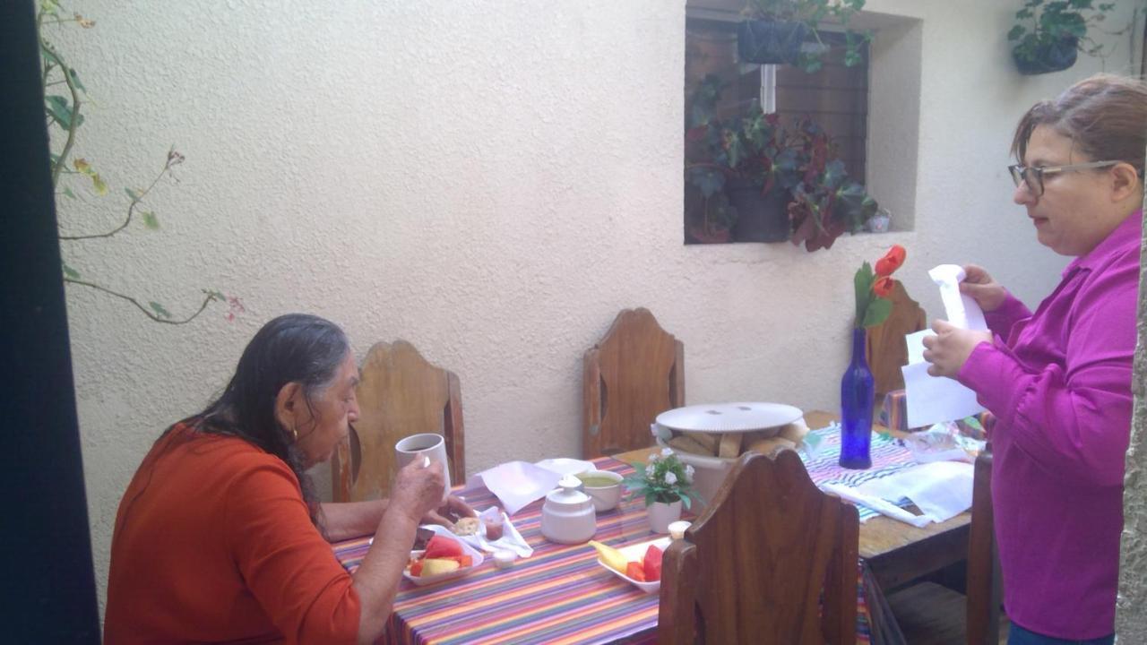 Huellas Hostal 危地马拉安地瓜 外观 照片