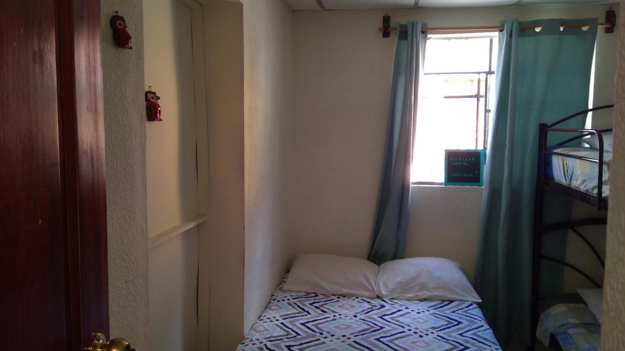 Huellas Hostal 危地马拉安地瓜 外观 照片