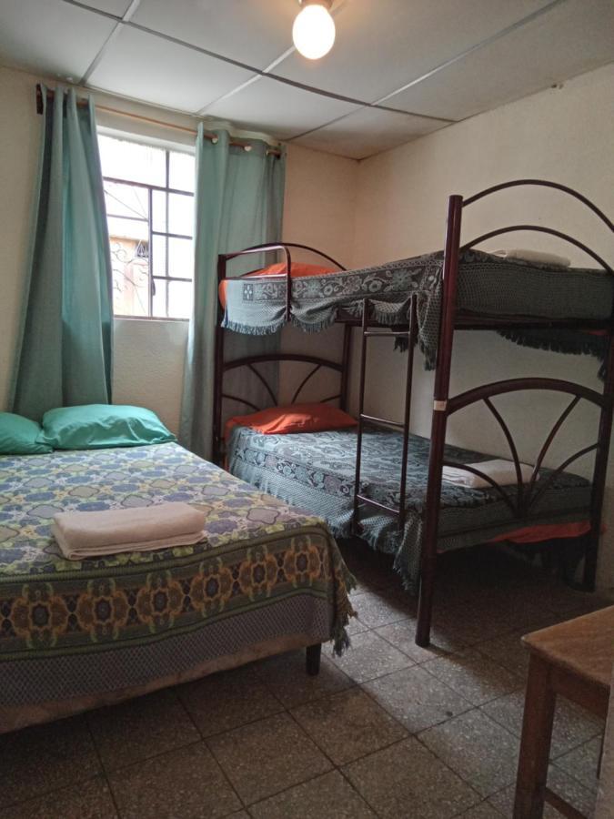 Huellas Hostal 危地马拉安地瓜 外观 照片